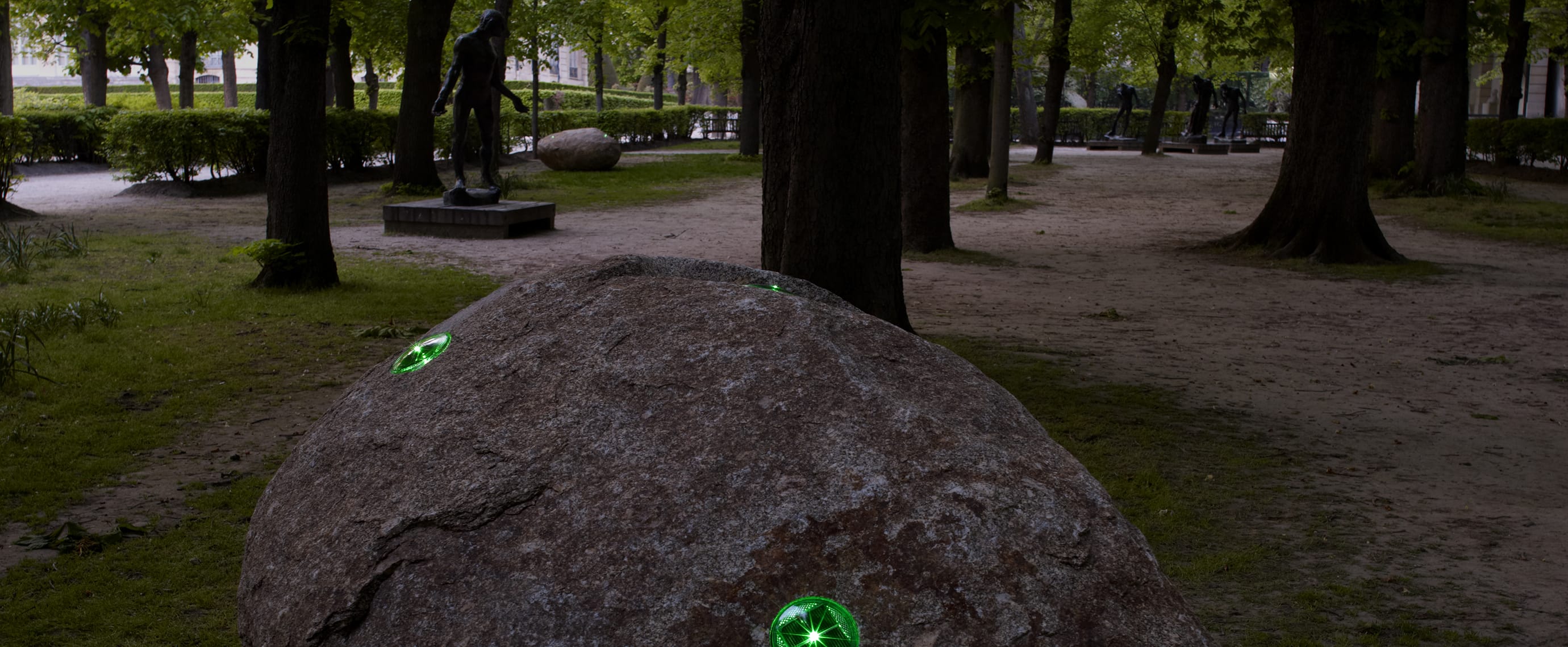 Illumination LED jardin du Musée Rodin balise solaire ECO-84 Eco-Innov