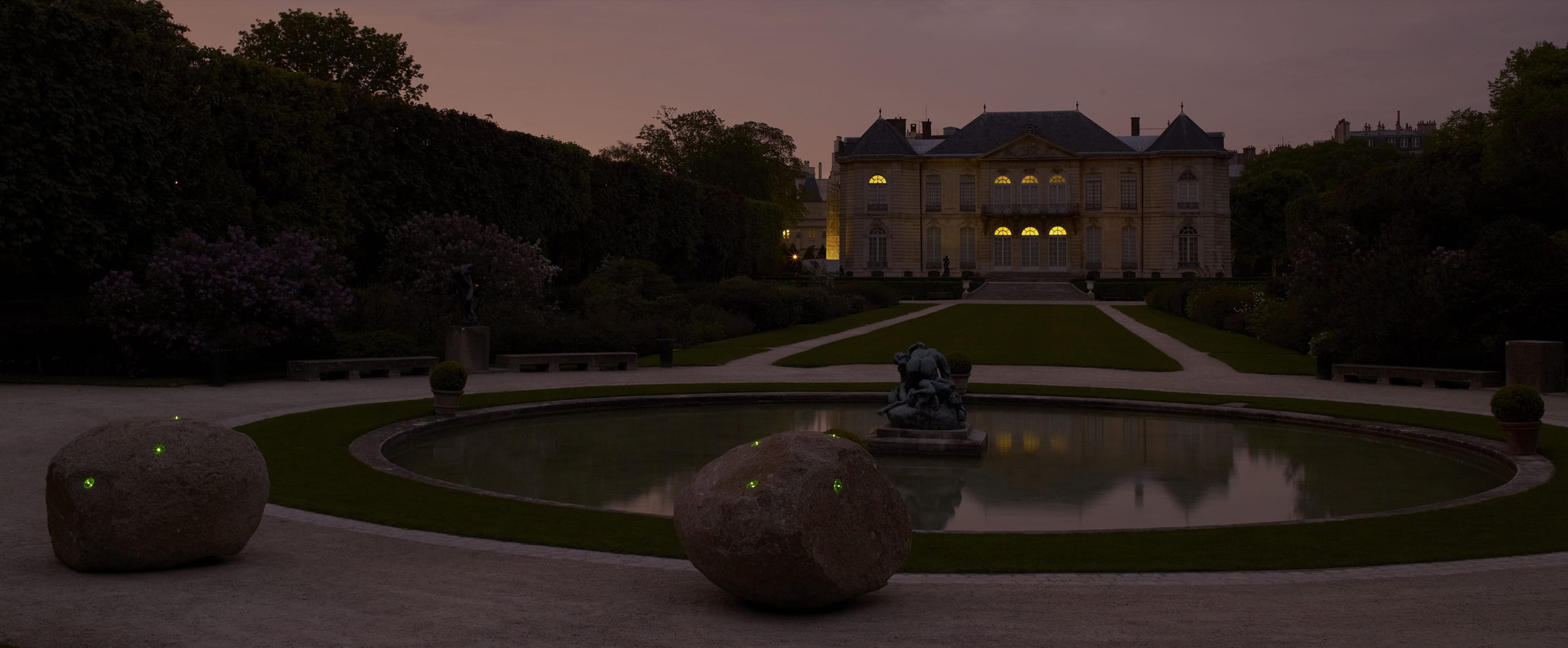 Illumination LED jardin du Musée Rodin balise solaire ECO-84 Eco-Innov