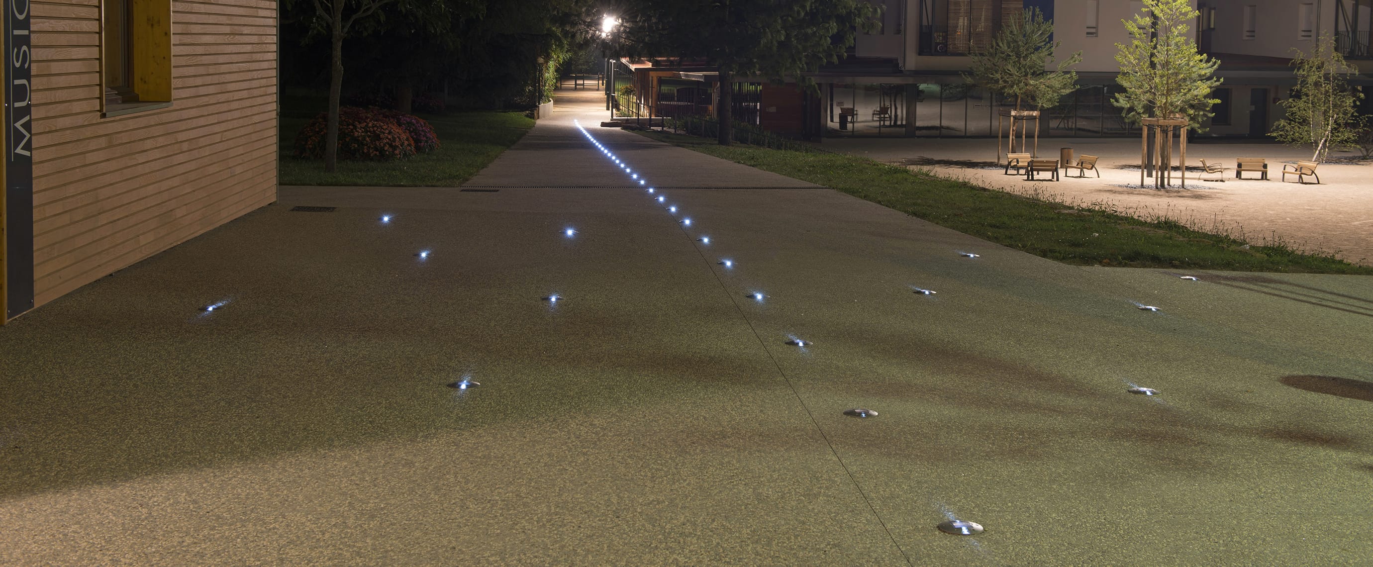 Plot solaire piéton sur promenade balisage LED ECO-143 Eco-Innov