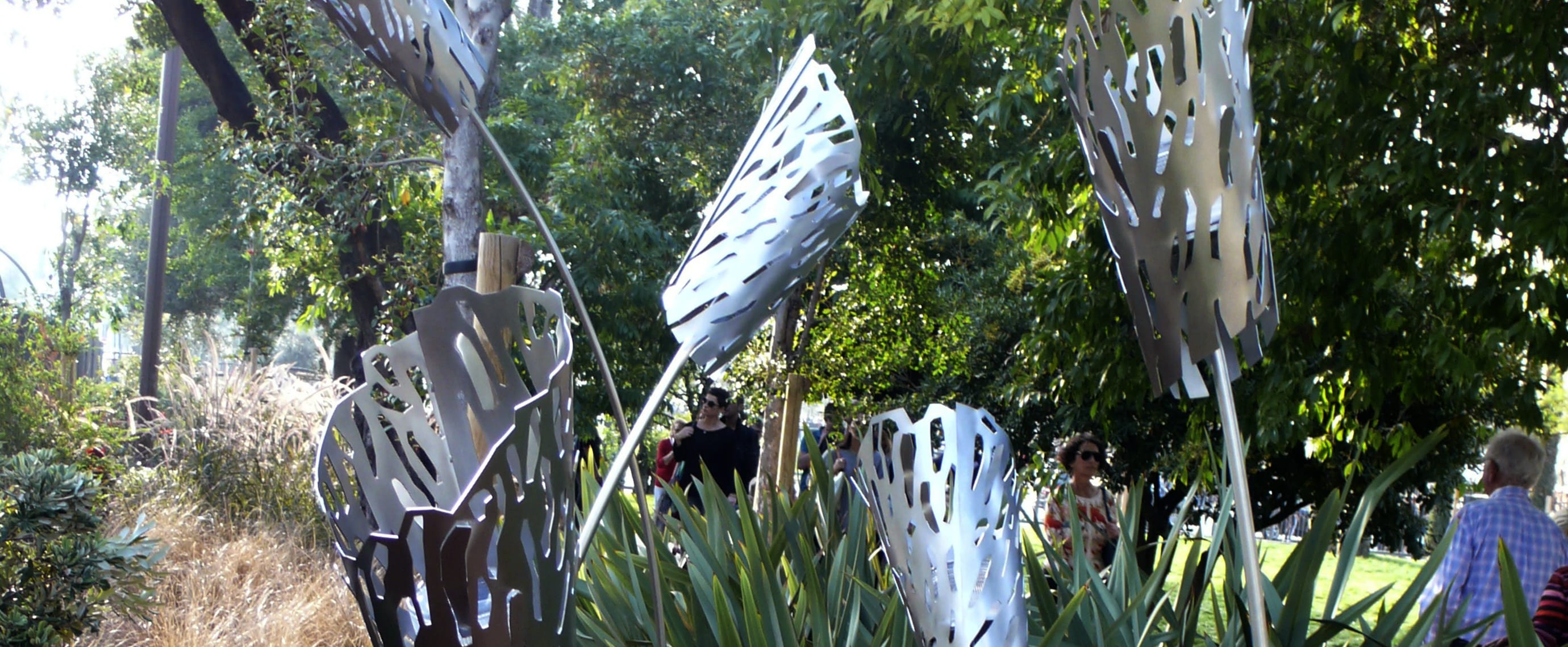 Promenade piétonne sculpture solaire avec ECO-MAR Eco-Innov