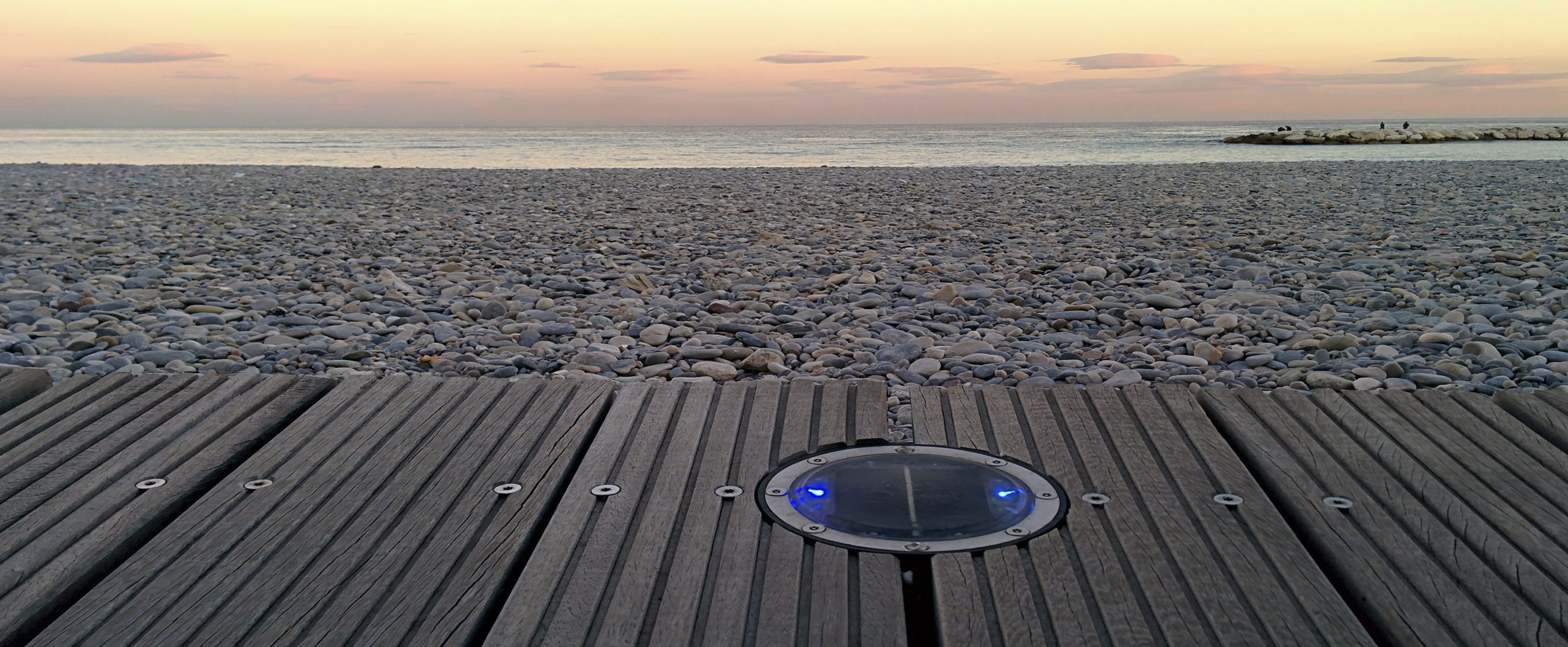 Balisage de promenade en bord de mer