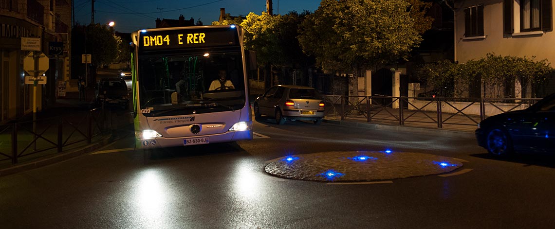 Mini-giratoire franchissable, balisage LED ECO-870