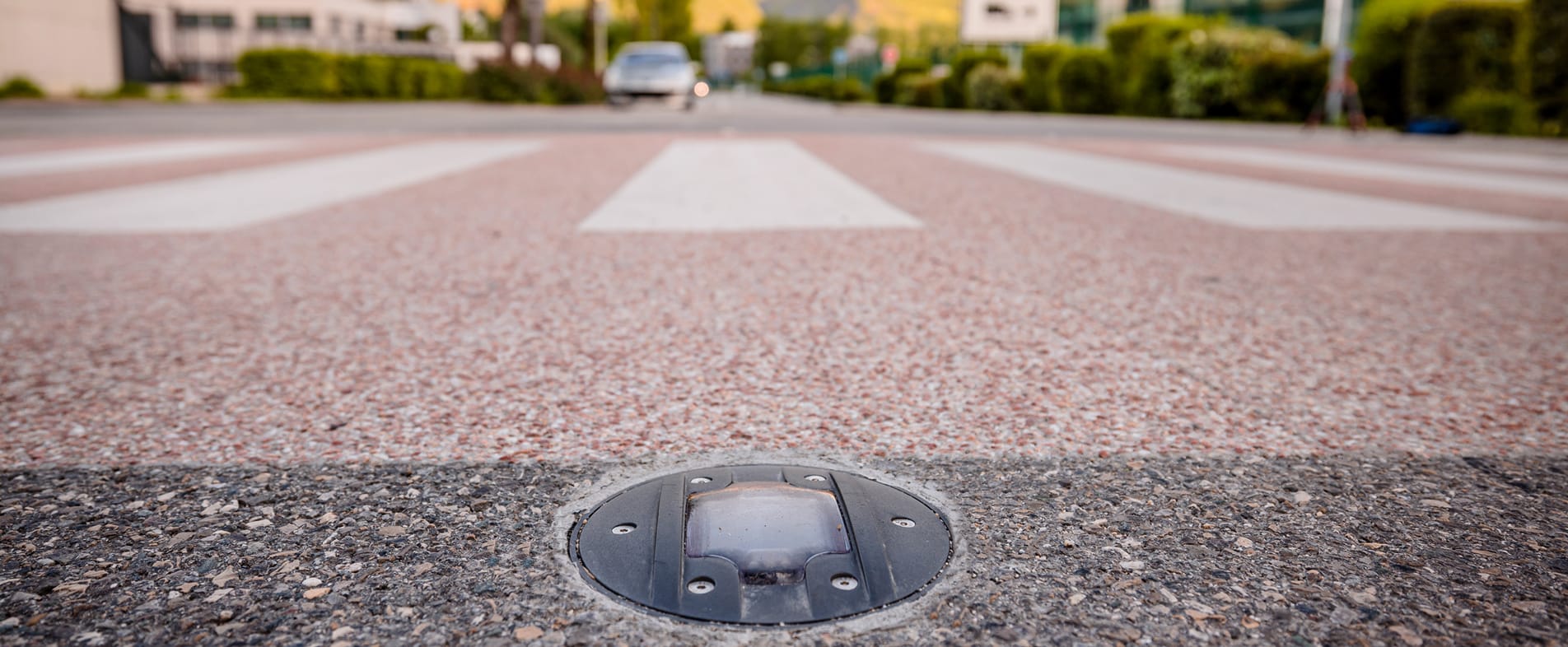 Synchronised flashing beaconing of a pedestrian crossing, ECO-160 A Eco-Innov